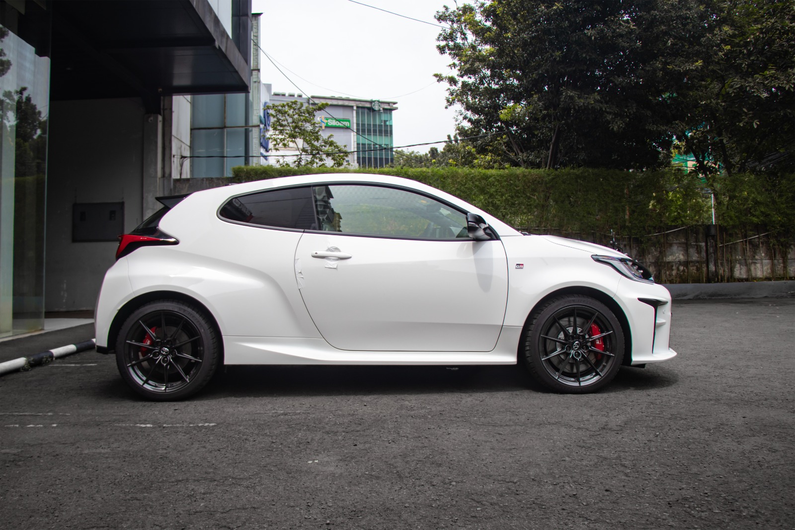18 BBS Forged Wheels & Red GR Calipers